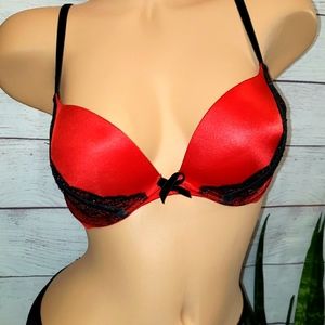 Victoria's Secret Very Sexy Push-up Bra 34C Red & Black Lace Rhinestones